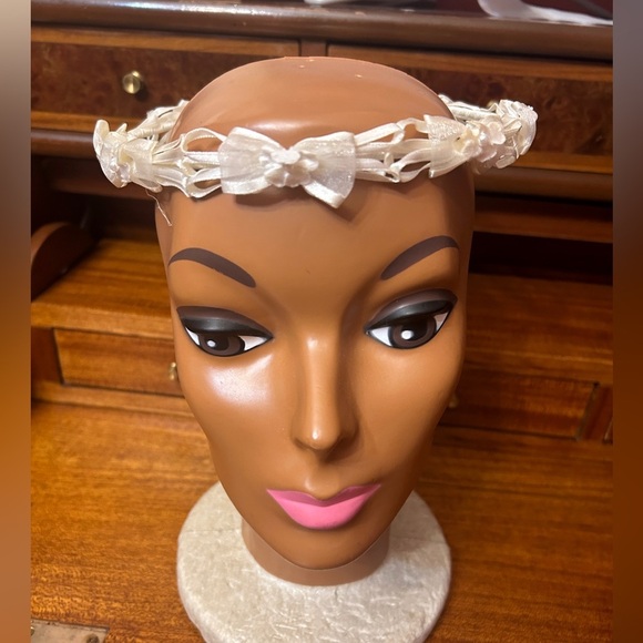 David’s Bridal Flower Girl Elegant Ivory Bow Headband NWT - Picture 6 of 6
